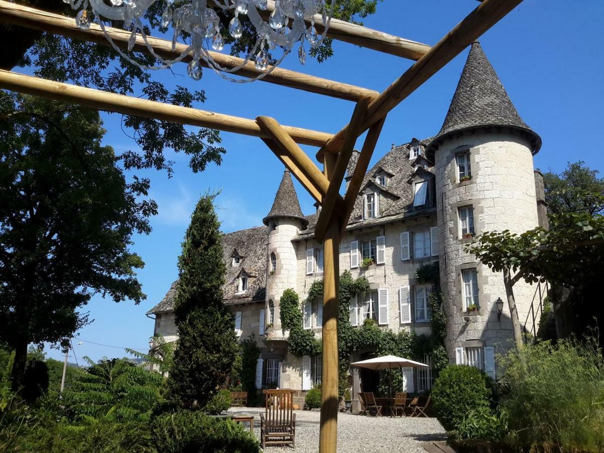 Chateau De Courbelimagne, Raulhac Eksteriør bilde