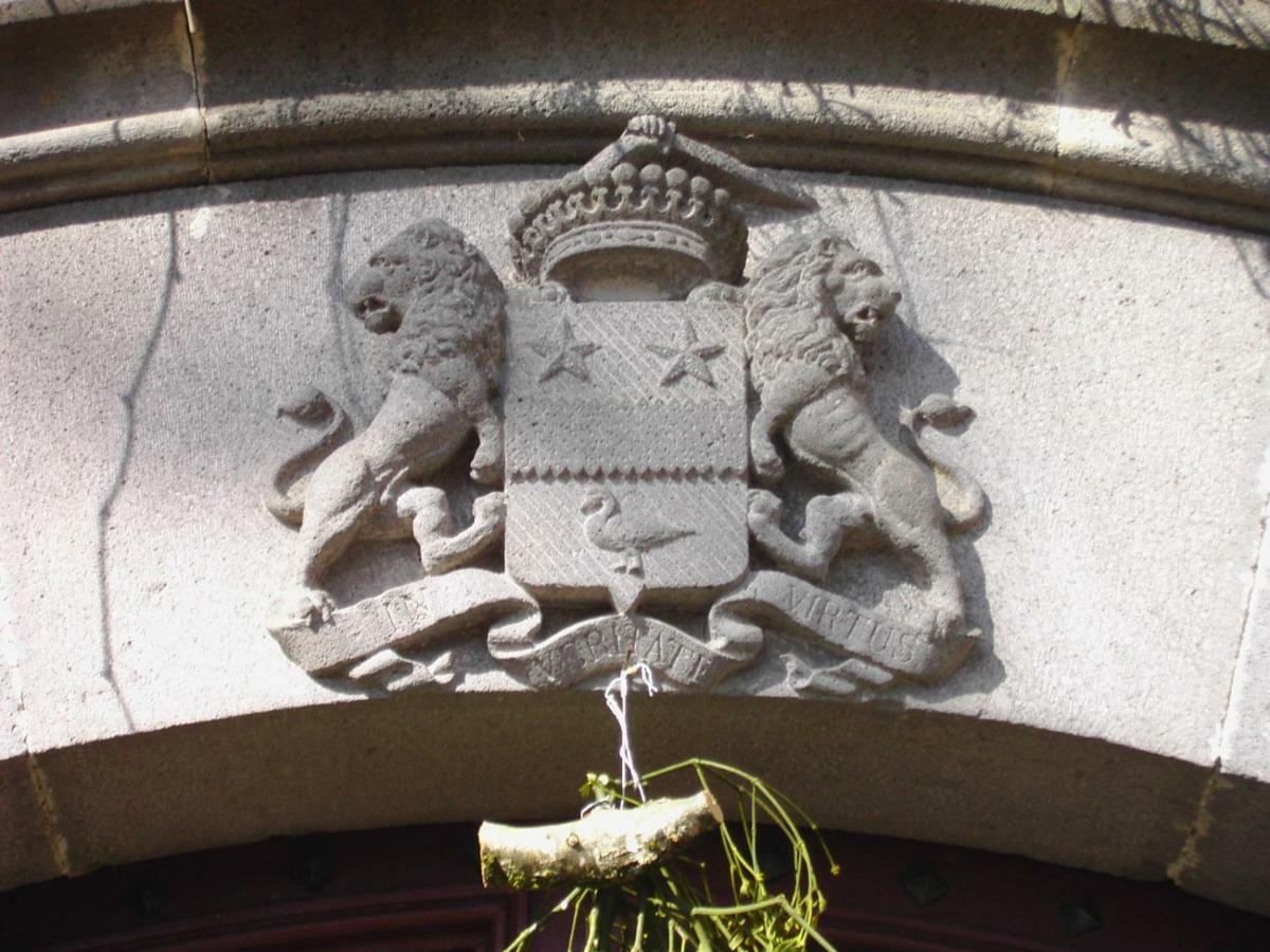 Chateau De Courbelimagne, Raulhac Eksteriør bilde