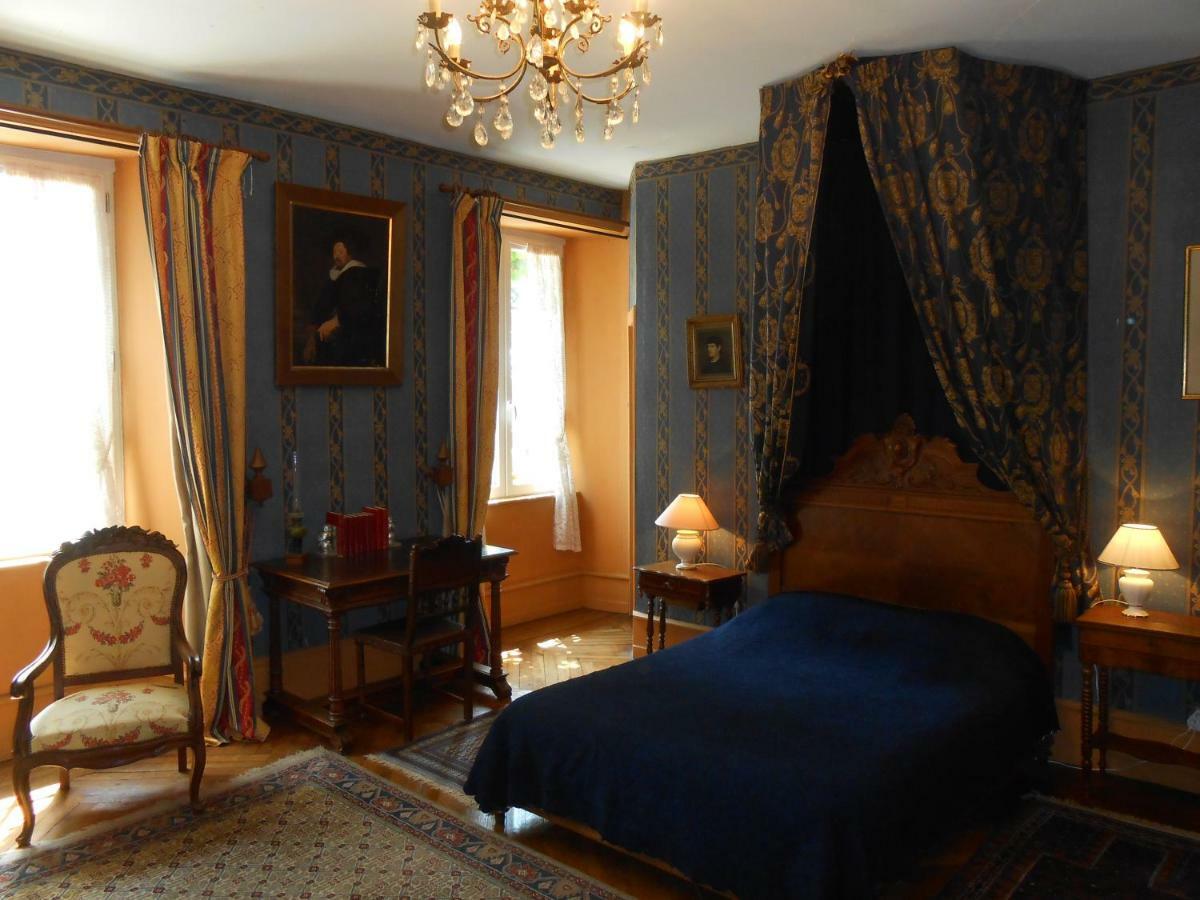 Chateau De Courbelimagne, Raulhac Eksteriør bilde