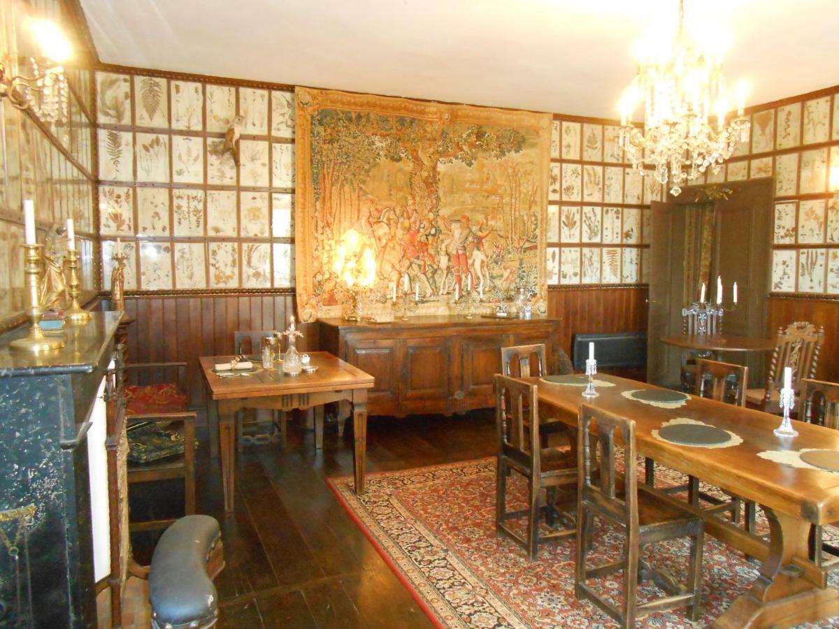 Chateau De Courbelimagne, Raulhac Eksteriør bilde